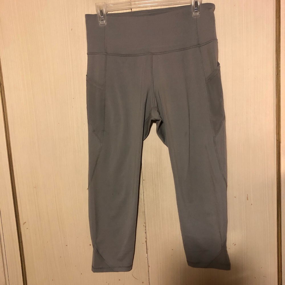 COPY - Old Navy High-Waisted Elevate Compression …